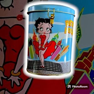 Y2K Betty Boop Tin Bank